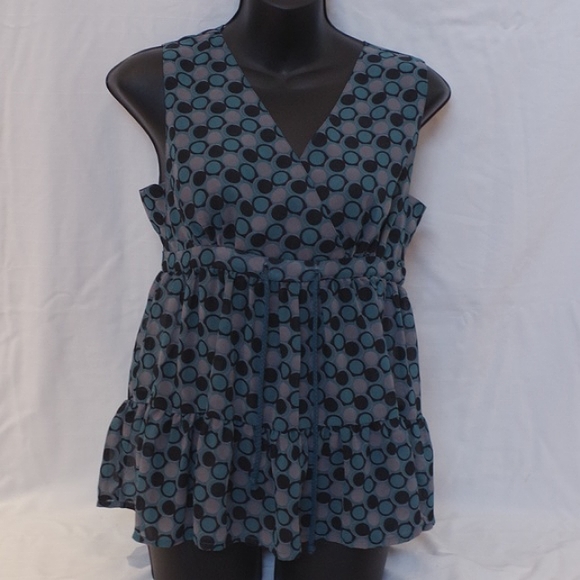 La Classe Couture Dotted Chiffon Empire Waist Ruffle Top NWT- Sz. Sm. - Picture 2 of 4